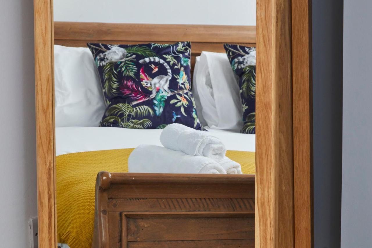 The Nutcracker Suite - Self Check-In, Self-Catering Apartment For East Midlands Airport ケグワース エクステリア 写真